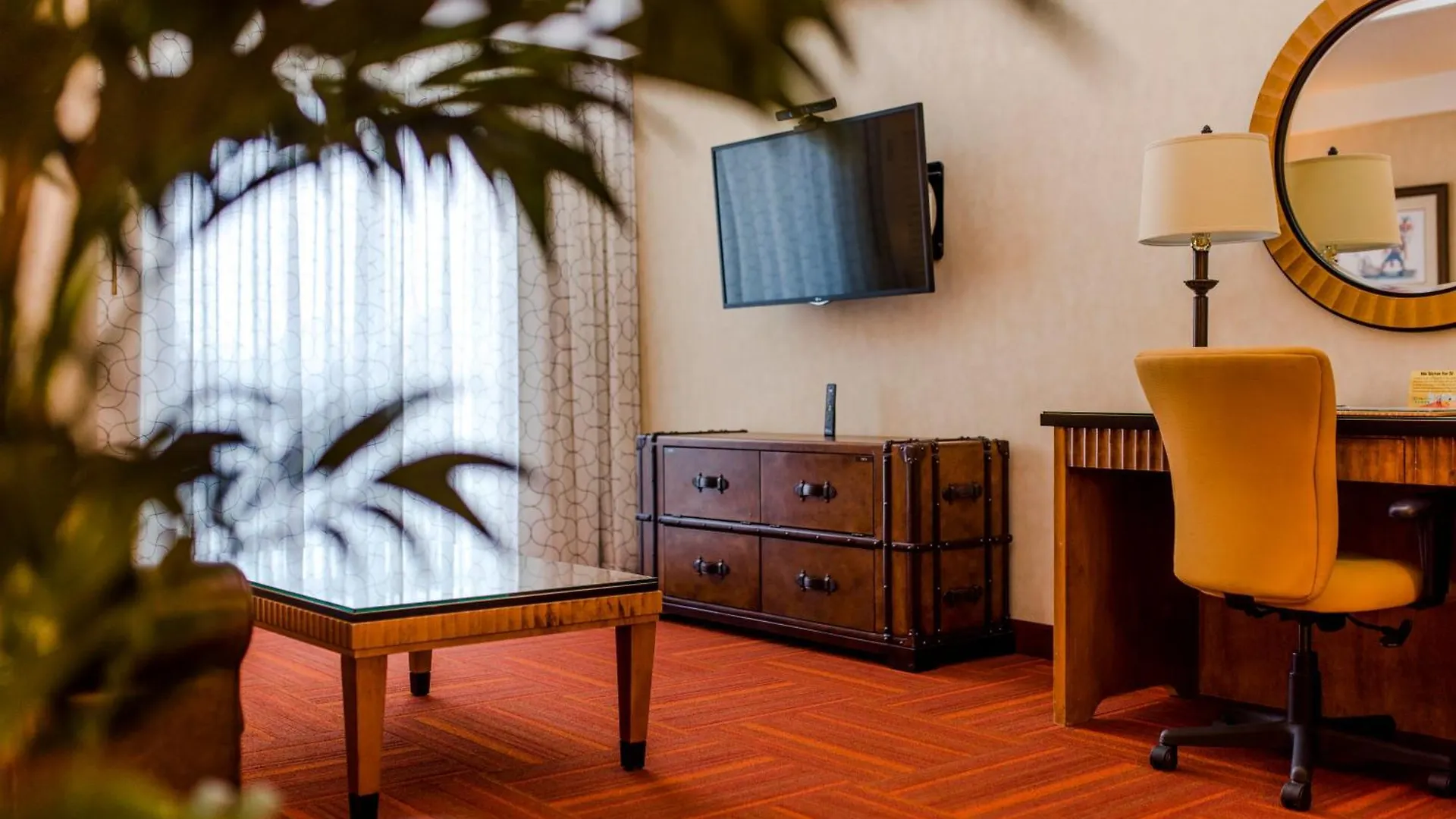 Howard Johnson By Wyndham Anaheim Hotel & Water Playground