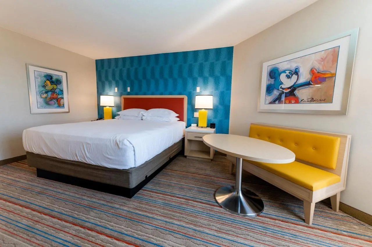 Howard Johnson By Wyndham Anaheim Hotel & Water Playground